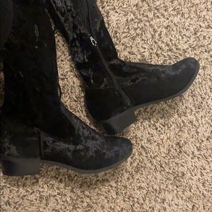 Velvet boots
